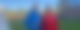 R.SH-Reporter Fabian Pede steht in einer blauen Jacke neben einem Mann mit rotem Pullover und schwarzer Sporthose.
