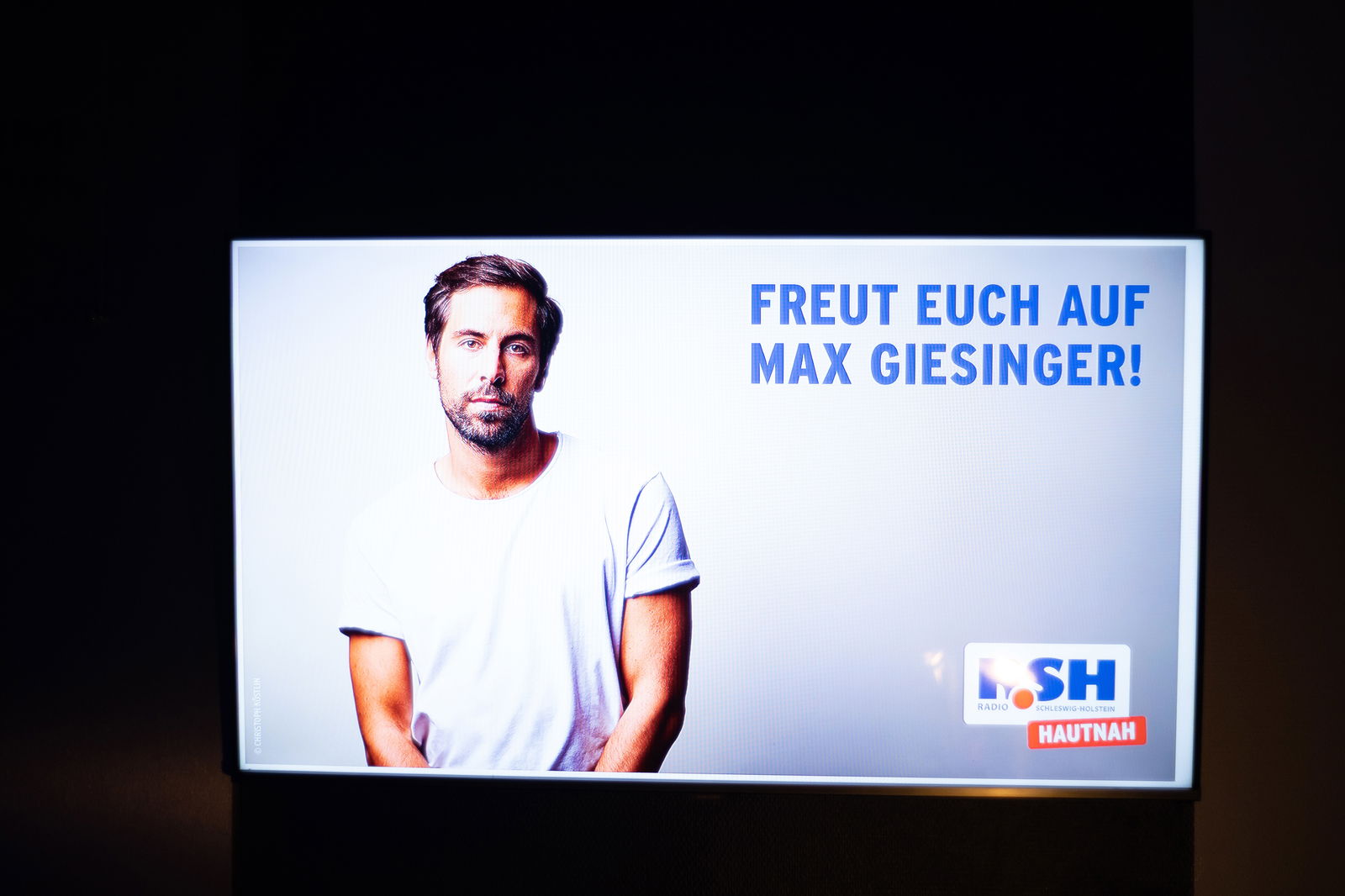 R.SH hautnah mit Max Giesinger.