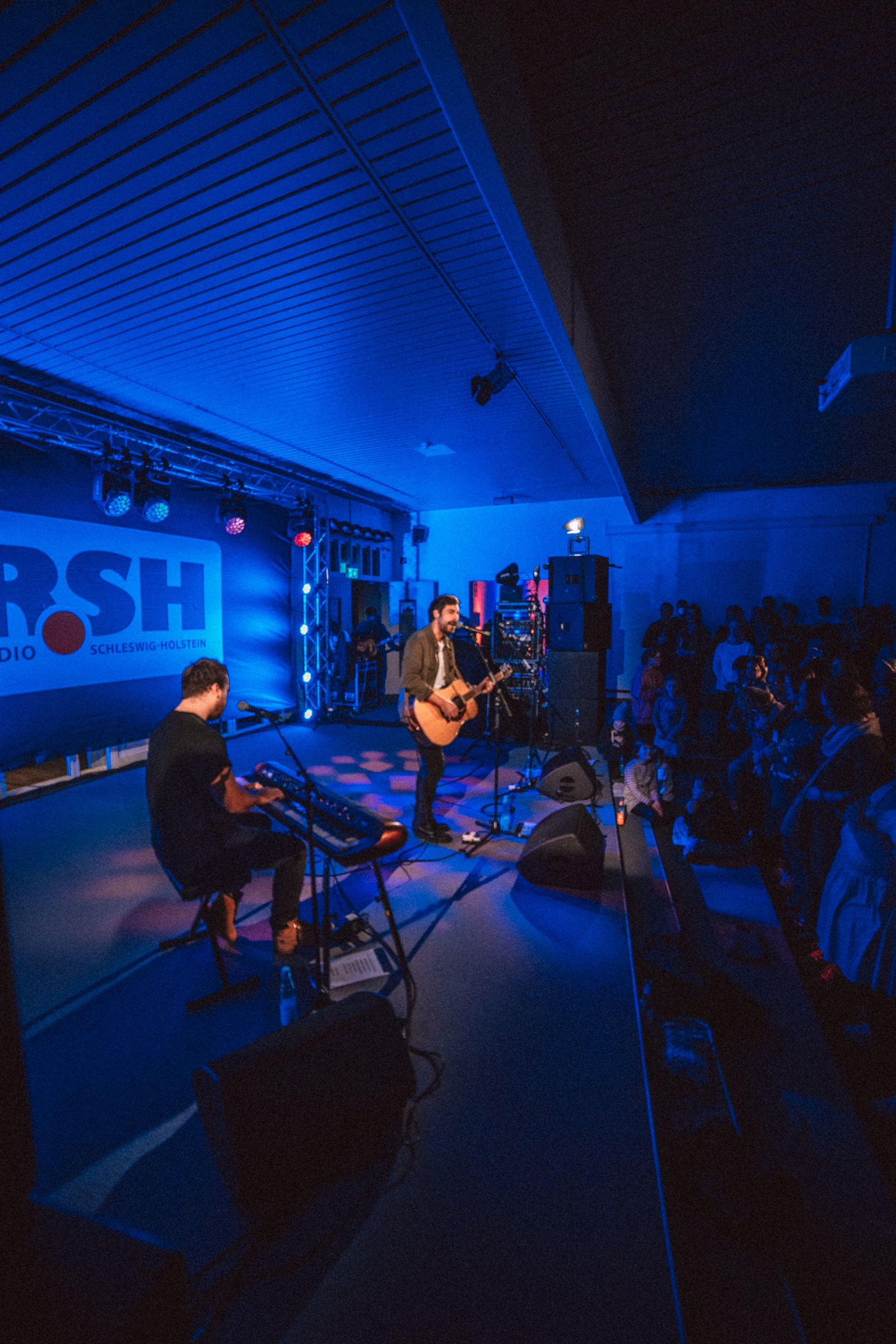 R.SH hautnah mit Max Giesinger.