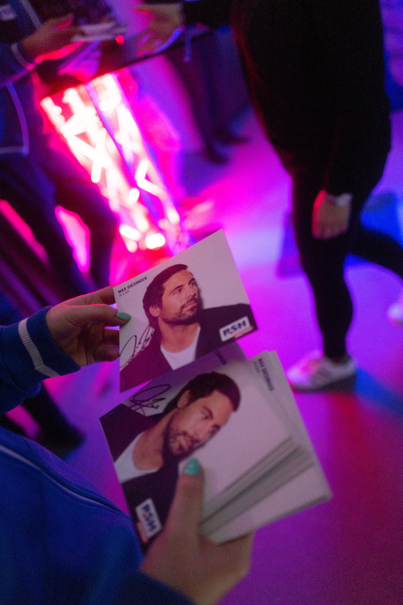 R.SH hautnah mit Max Giesinger.