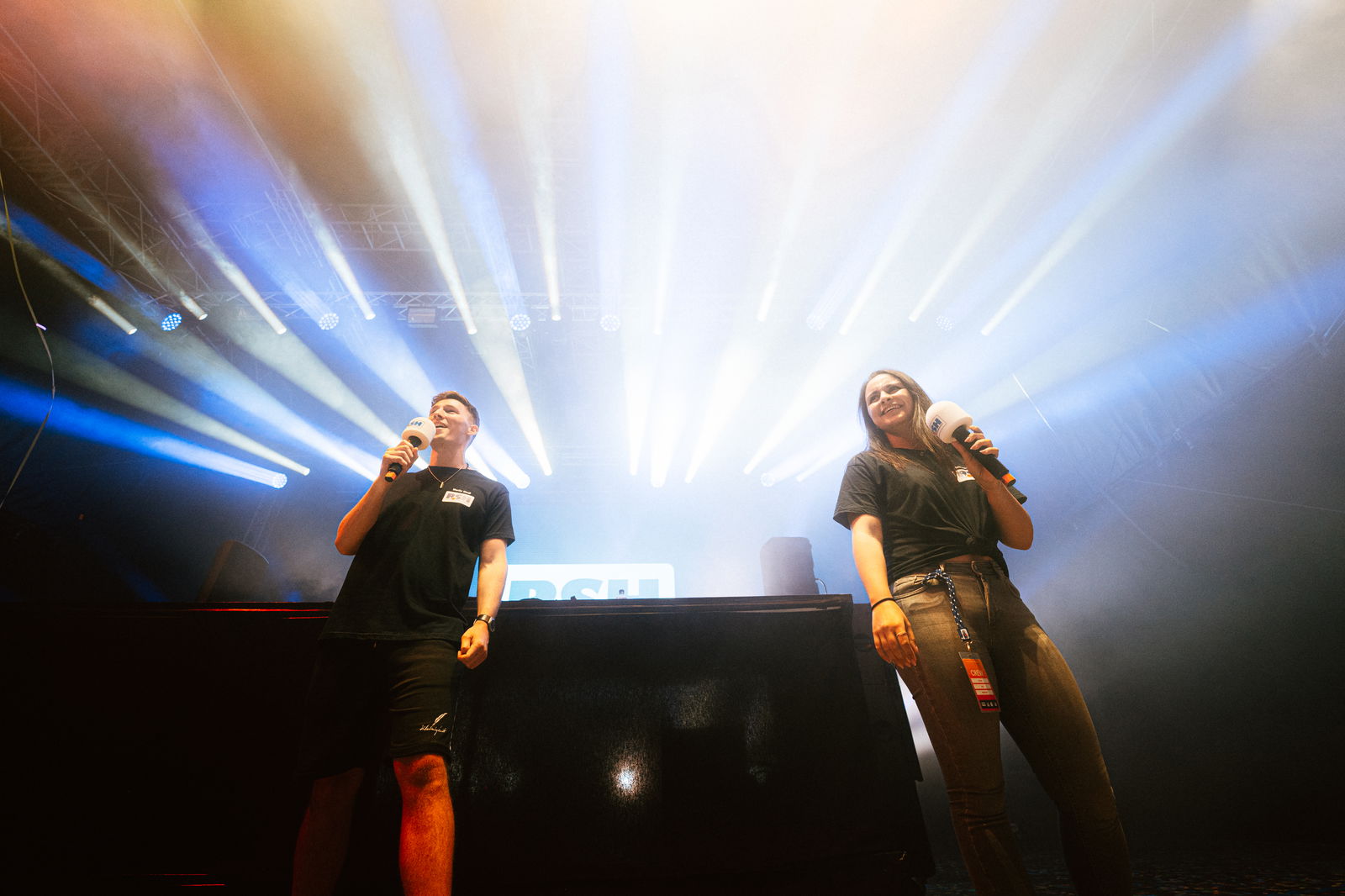 Moritz Maaß und Melissa Yilmaz auf der Bühne