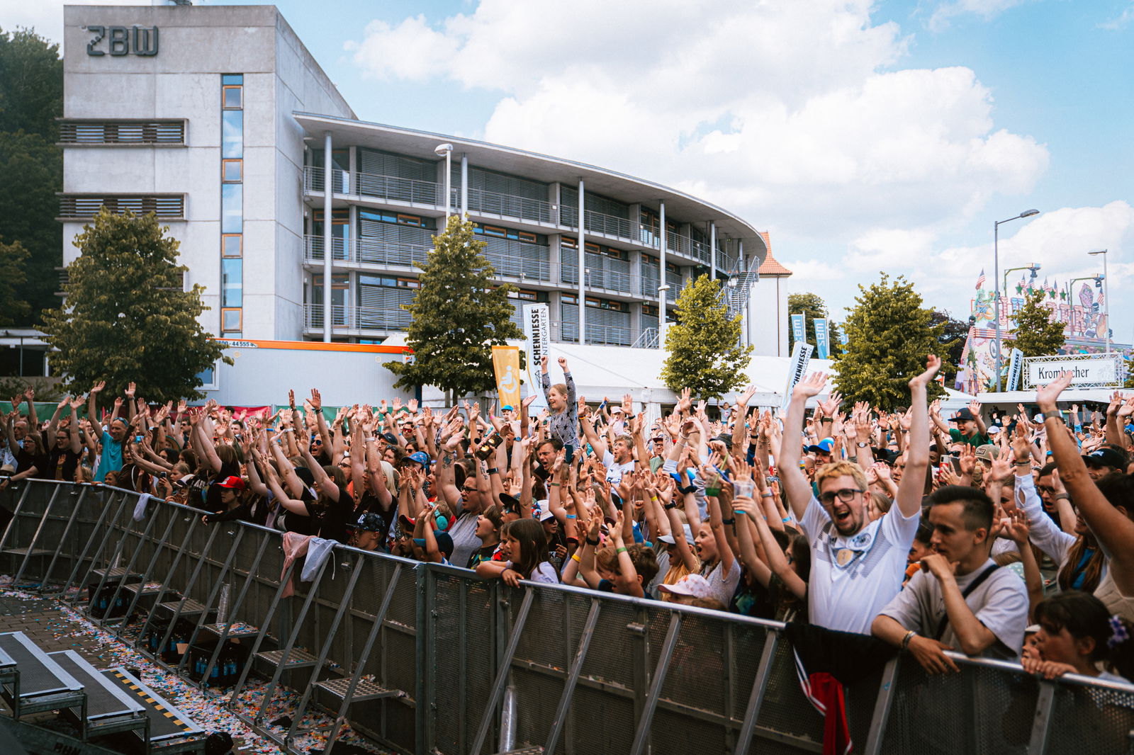 Publikum auf der Kieler Woche 2024