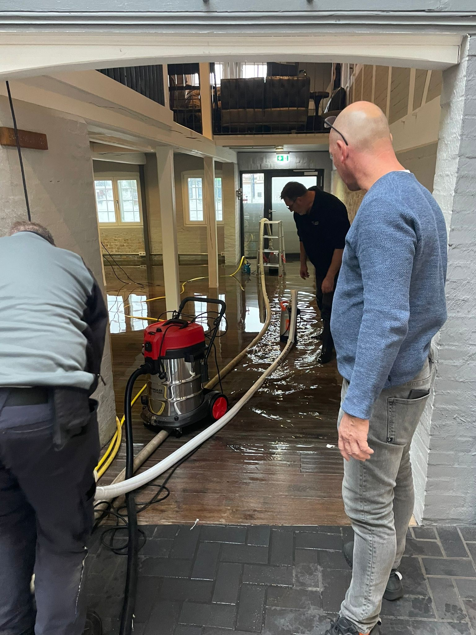 Hotel Hafen in Flensburg nach der Sturmflut im Oktober 2023