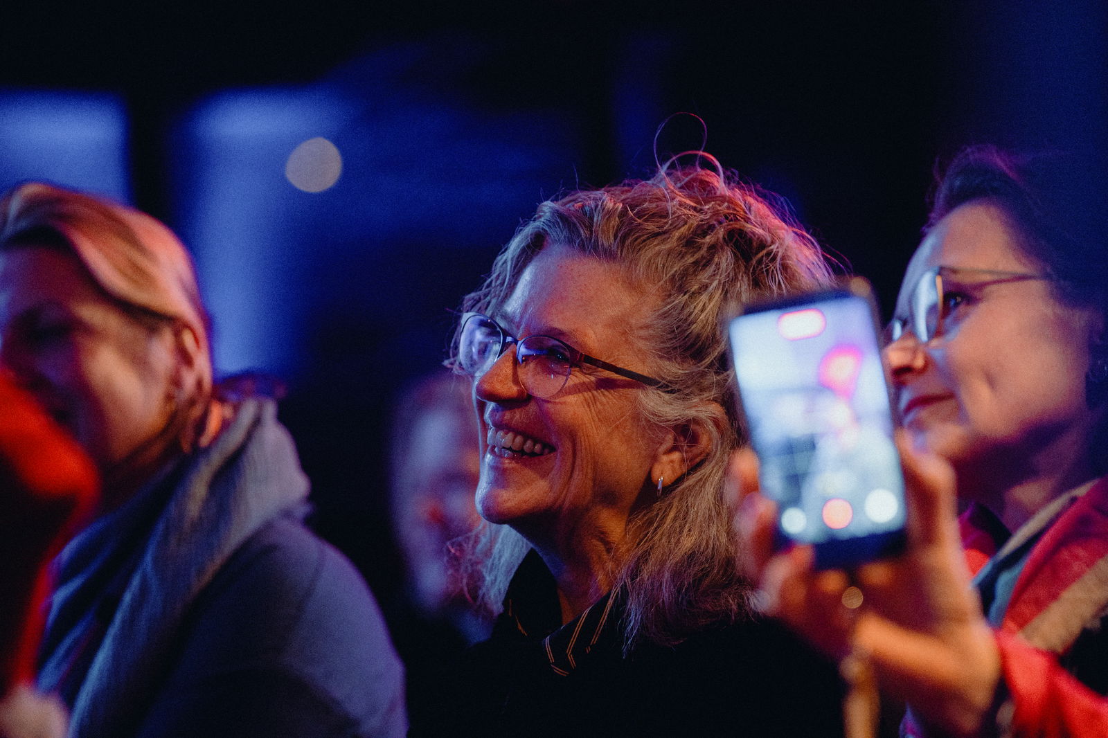 Glückliche R.SH Hörerin