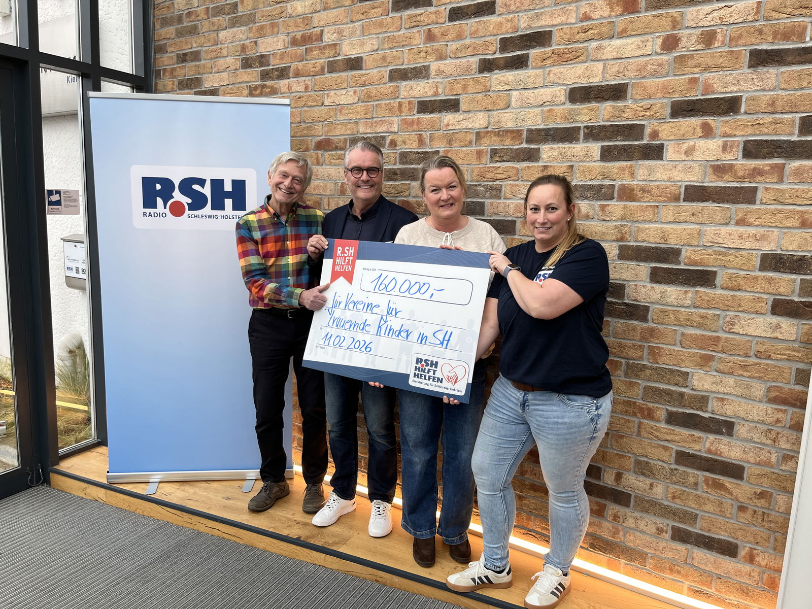 Scheckübergabe R.SH