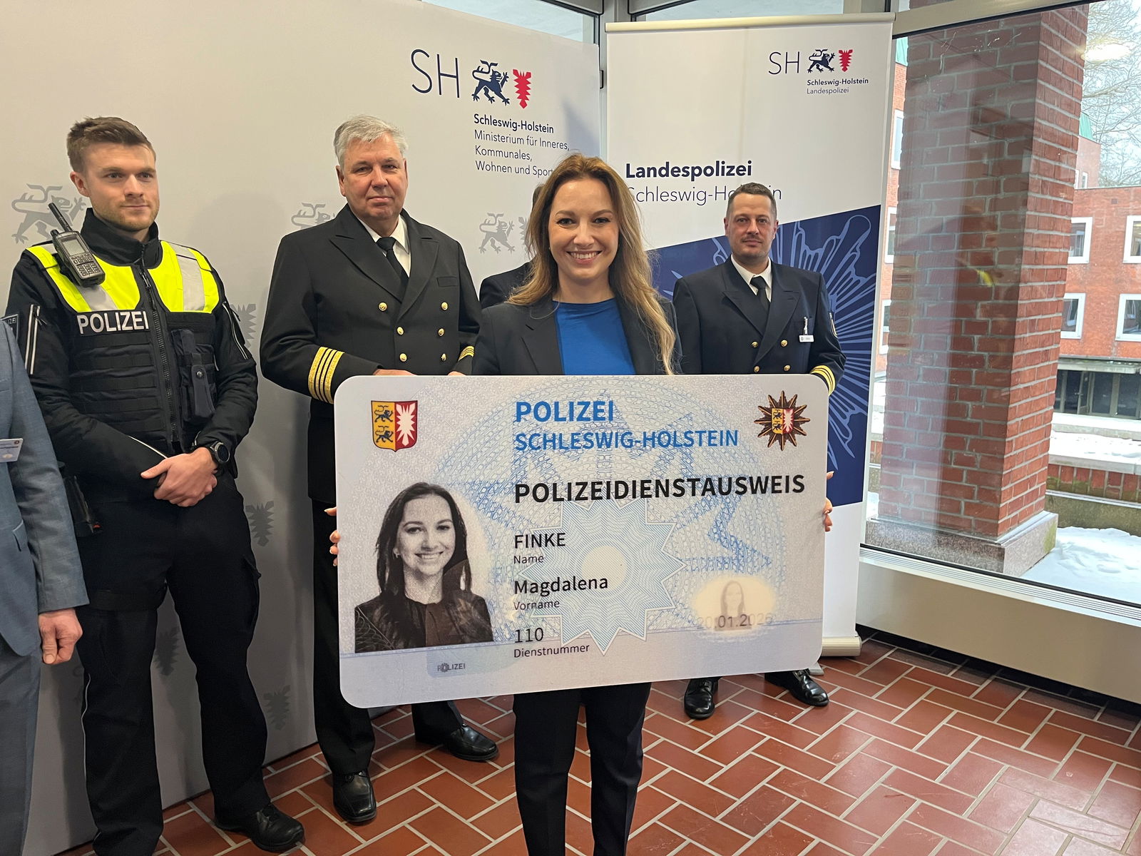 Präsentation neuer Polizeidienstaufweis